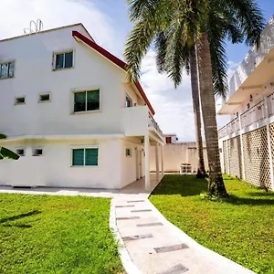 Oyo Dos Mundos Hotel